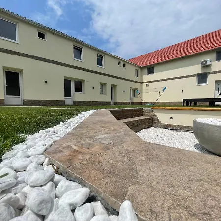 Duplex Oasis * Ada