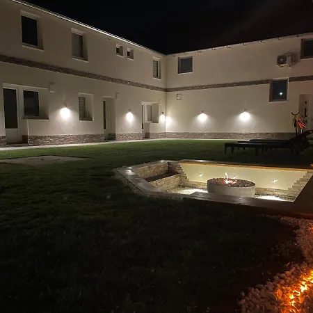 Duplex Oasis Apartment