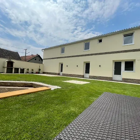 Апартаменты Duplex Oasis