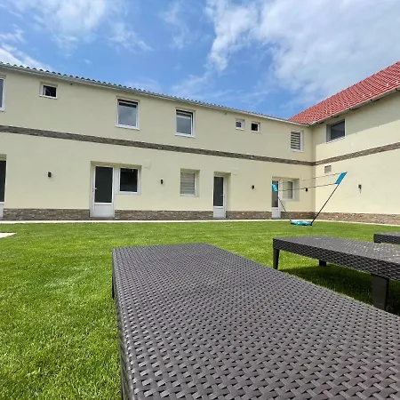 Duplex Oasis