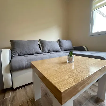 Duplex Oasis Apartment Ada