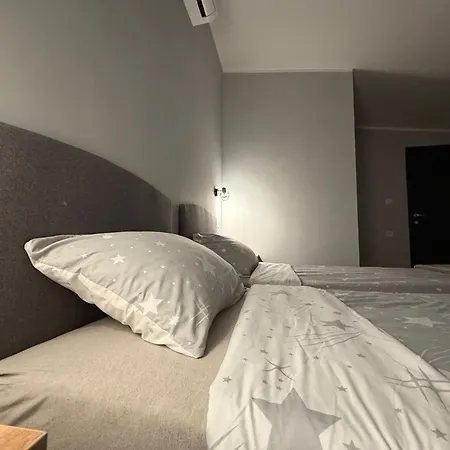 アパート Duplex Oasis