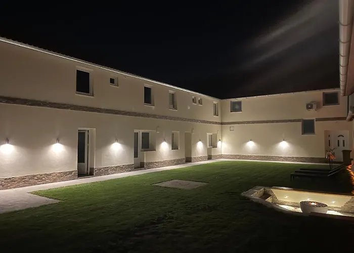 Duplex Oasis アパート