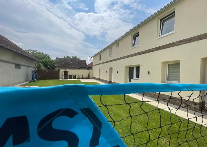 Duplex Oasis アパート Ada