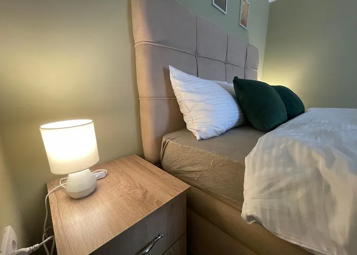 Duplex Oasis アパート *