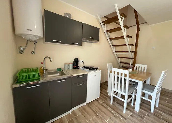 アパート Duplex Oasis