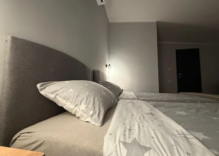 アパート Duplex Oasis