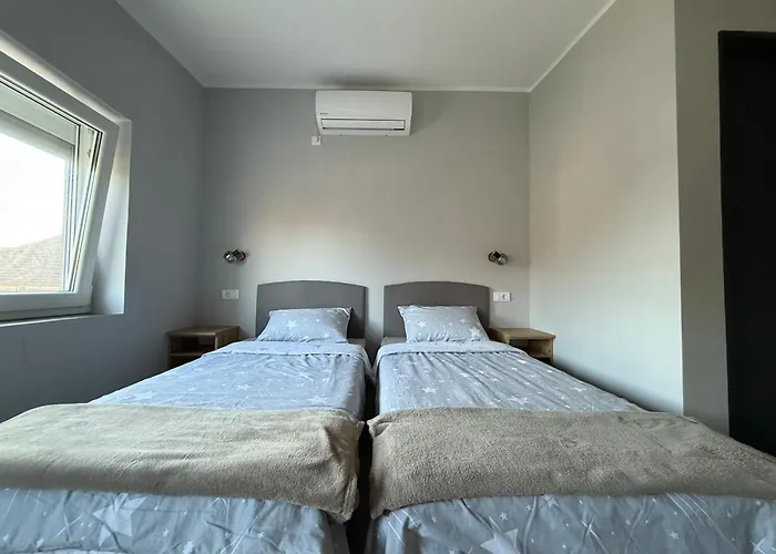 アパート Duplex Oasis